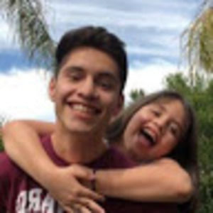 Meet your Posher, Cris